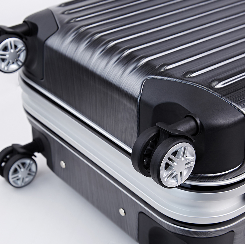 Black Carry-On Suitcase Zipperless Hard Shell Durable Wheels Trolley Case Luggage Made of PC for On-the-Go Professionals