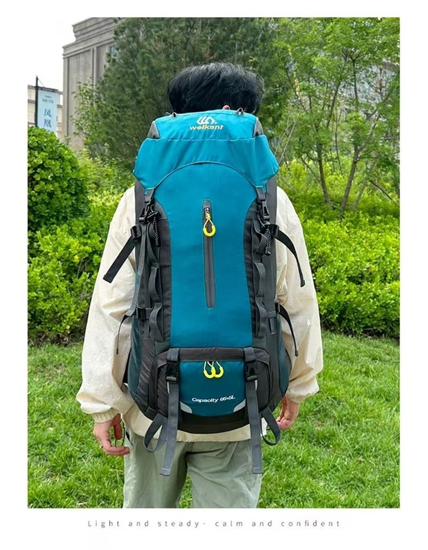 Mochila de caminhada unisex Padrões de letras geométricas fechadura macia equipamento para o ar livre multifuncional para viagens de acampamento